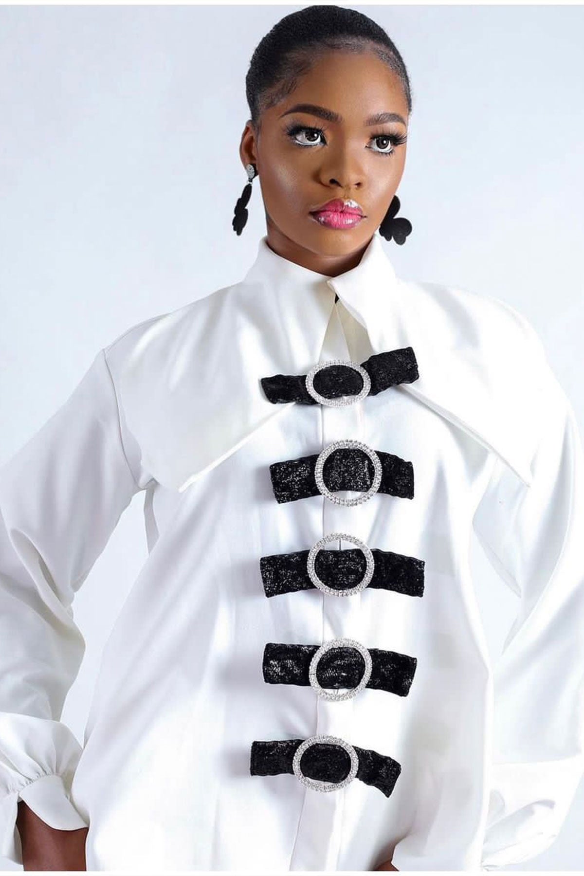 CRYSTAL Brooch Blouse