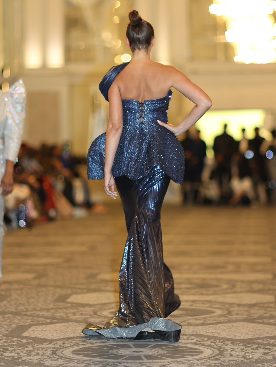 Poizn runway look 9